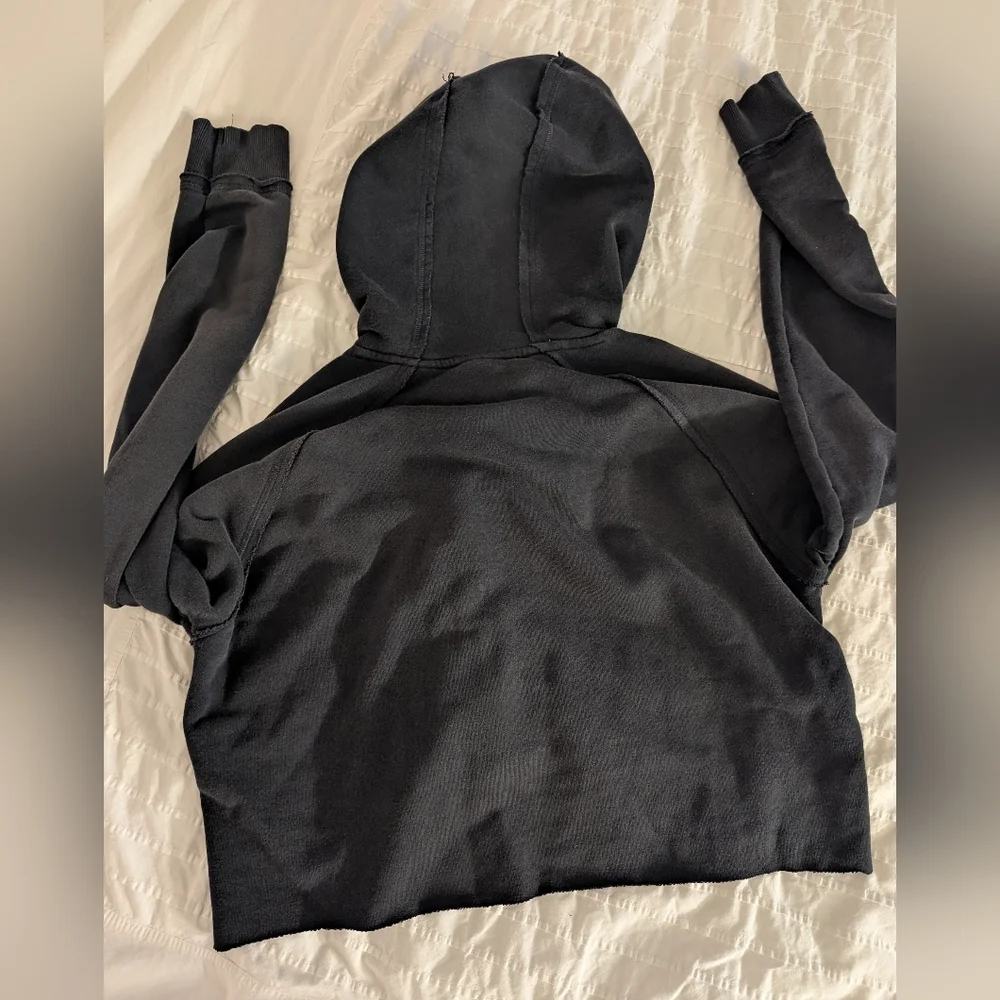 Gymshark Cropped Cotton Blend Hoodie - Raw Edge Hem - Raglan Sleeves - Picture 9 of 9